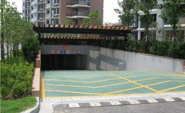 長沙市逸彩環(huán)?？萍加邢薰?長沙地坪材料,逸彩環(huán)?？萍?地坪材料,環(huán)氧樹脂地坪,金剛砂耐磨地坪